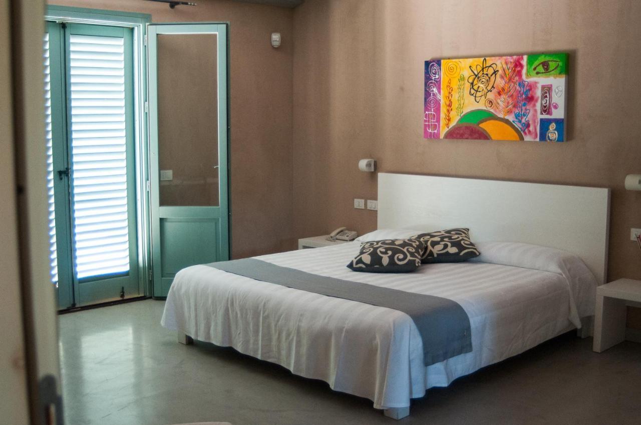 Relais Casina Miregia Hotel เมนฟี ภายนอก รูปภาพ